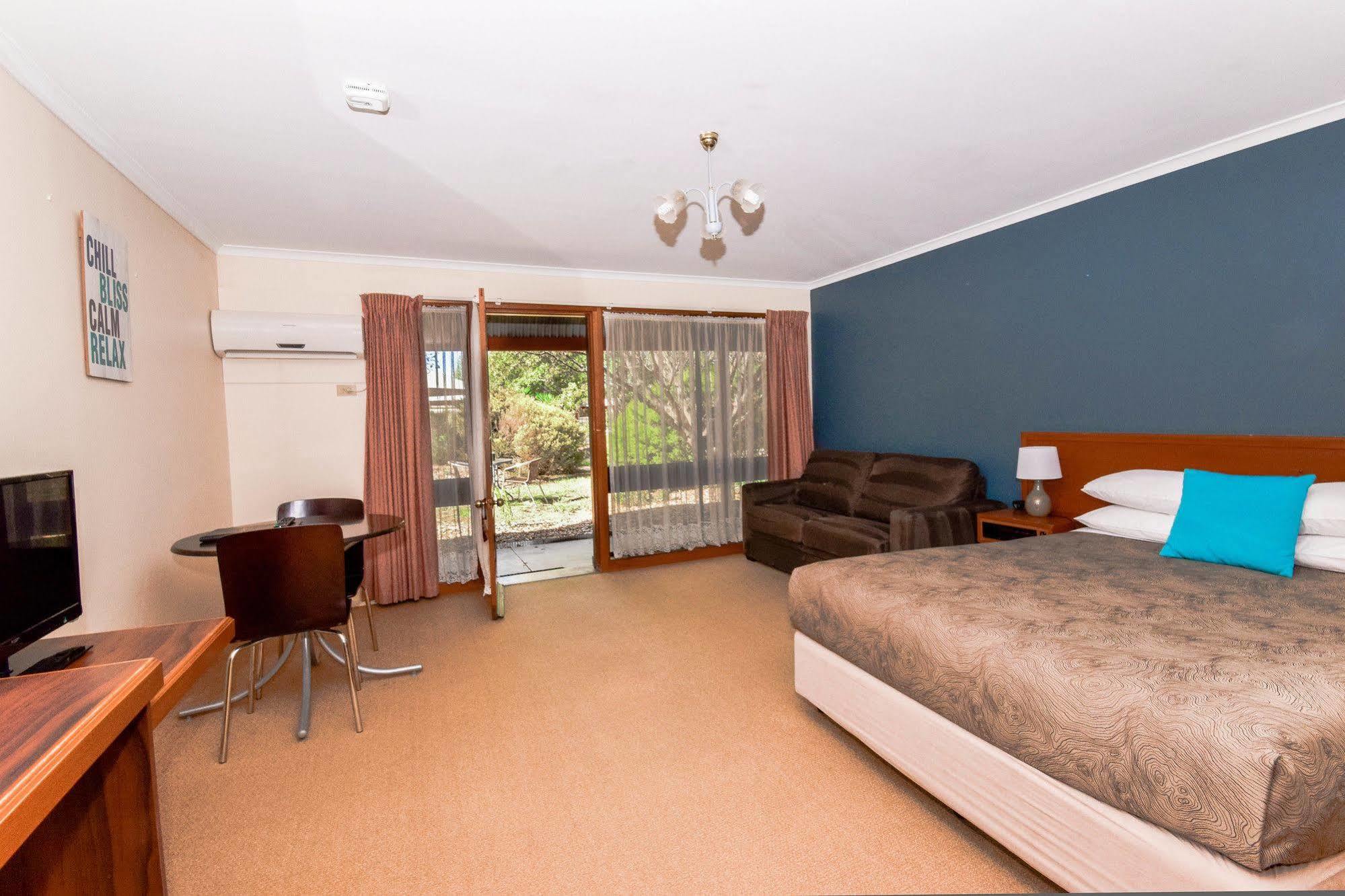 River Country Inn (Adults Only) Moama Exteriör bild